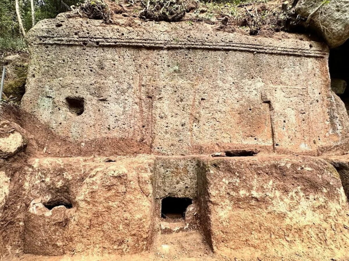 A hitherto unknown Etruscan tomb discovered in the necropolis of San Giuliano in Barbarano