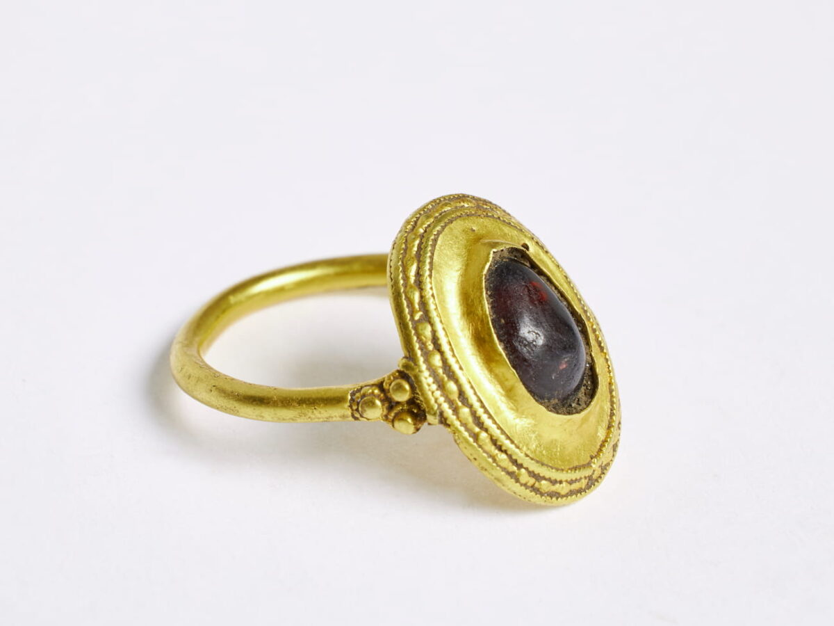 Gold ring found in Jutland linked to the Merovingians