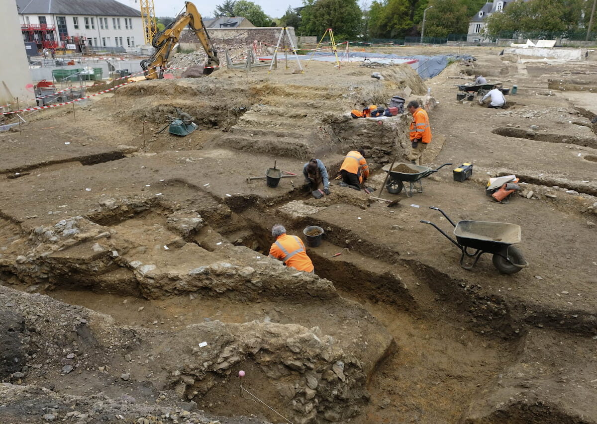 Excavations at the Rennes sanctuary